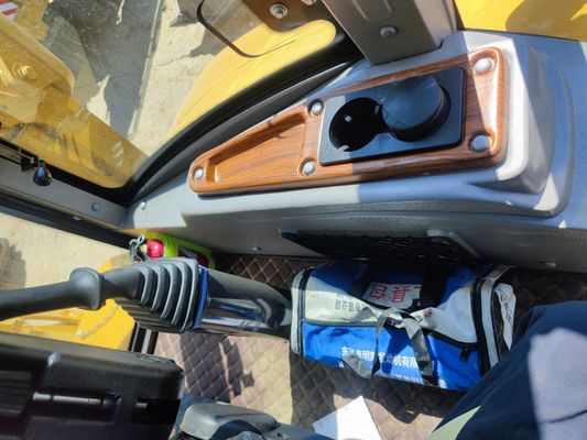 Snsc 388 شاحن القيادة الهيدروليكية 4X4 شاحن الخلفي مع محرك Mitsubishi الأصلي