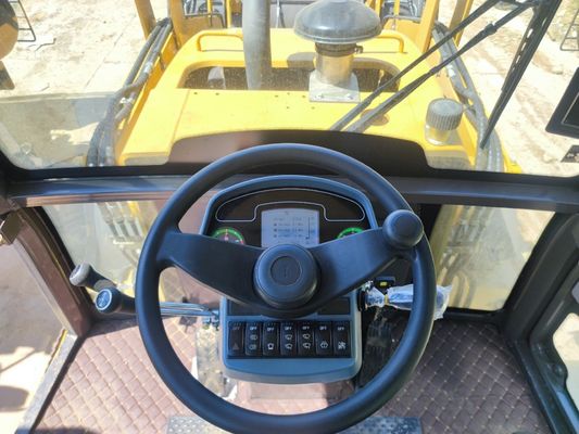 Snsc 388 شاحن القيادة الهيدروليكية 4X4 شاحن الخلفي مع محرك Mitsubishi الأصلي