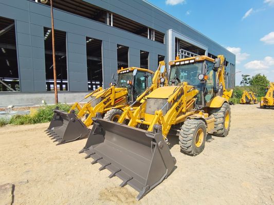 Teleskopik yükleme makineleri 388 Ön uç yükleyici Backhoe yükleyici kaynak robotu ve işçiler