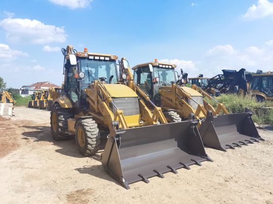 اليابان نظام شيمازو الهيدروليكي 388 Snsc 4X4 شاحن العجلات الخلفية مع شاحن الجانب الأمامي