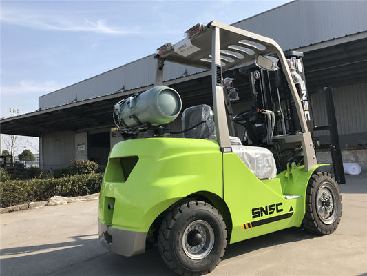 500mm Yük Merkezi Ekonomik 3 tonluk Düzenlenebilir kabin konumu ile benzinli motorlu çatal kaldırıcı