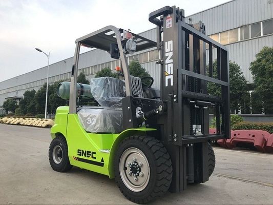 500 mm yük merkezi Nissan motoru ve ayarlanabilir kabin konumu ile LPG gazı kaldırma kamyonu