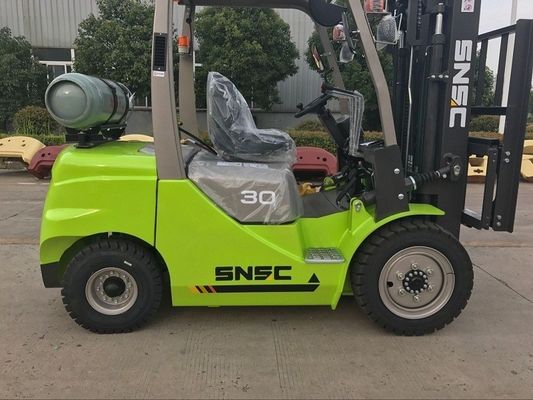 500 mm yük merkezi Nissan motoru ve ayarlanabilir kabin konumu ile LPG gazı kaldırma kamyonu