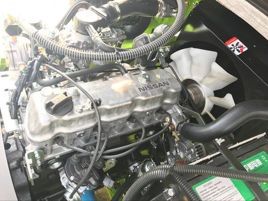 Posicionamiento de la cabina ajustable 1.5t 2t 2.5t 3t 3.5t GPL Gasolina de carretilla elevadora en alta demanda