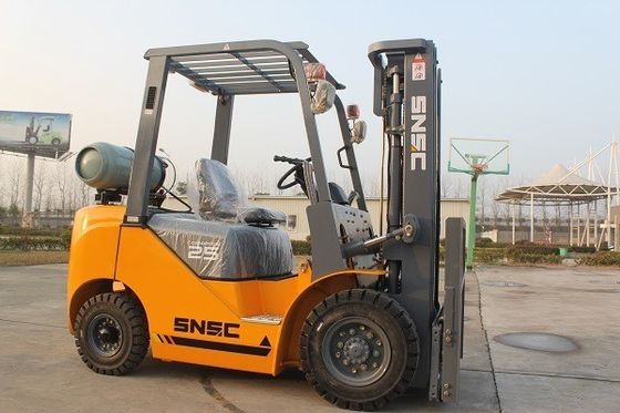 Nissan K25 Motoru Normal Yanma Tasarımı ile Özel 2.5t Gaz kaldırıcı Forklift