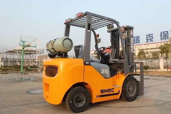 Nissan K25 Motoru Normal Yanma Tasarımı ile Özel 2.5t Gaz kaldırıcı Forklift