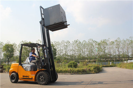 Snsc Dizel Motor 3T Forklift 1T 5T yük kapasitesi ve katı lastik özelleştirme