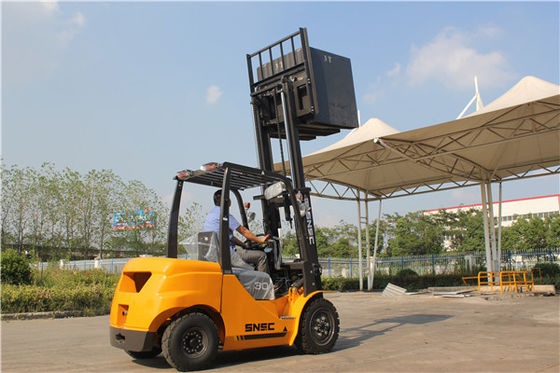 Snsc Dizel Motor 3T Forklift 1T 5T yük kapasitesi ve katı lastik özelleştirme