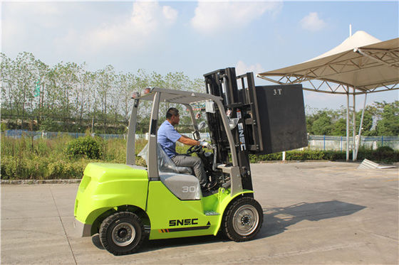 Snsc Dizel Motor 3T Forklift 1T 5T yük kapasitesi ve katı lastik özelleştirme