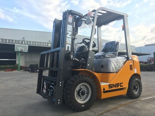 Düzenlenebilir kabin konumu, Çin Xinchai motoru ile 2 ton 3 tonluk bir elektrikli kaldırıcı.