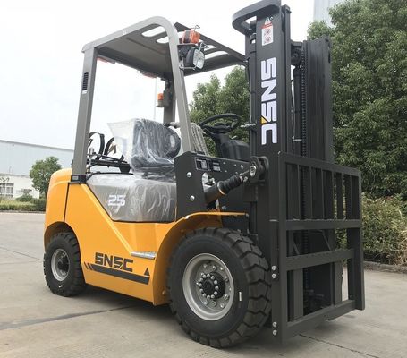 Japonya Motoru 2.5 ton LPG Forklift Yük Merkezi 500mm Duplex Mast Gereksinimleriniz için