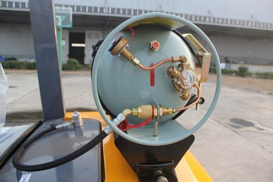 Japonya Motoru 2.5 ton LPG Forklift Yük Merkezi 500mm Duplex Mast Gereksinimleriniz için