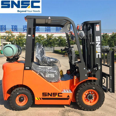 2.5 tonluk Nissan Motor LPG Yan Değişiklik Bağlantısı ve S4500mm Mastlı Benzin Çatal
