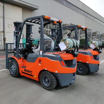 1.5/1.8/2/2.5/3/3.5 Tonnes Bouteilles de gaz au GPL Benzine Diesel chariot élévateur à fourche Dans votre budget