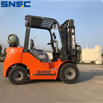 Su geçirmez üst koruyucu FL20 LPG benzinli 2 tonluk forklift Nissan K25 motoru ile