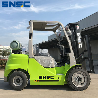 Otomatik Şanzıman 3 ton Gaz Fork Lift 3 ton yük kapasitesi olan Propan Forklift
