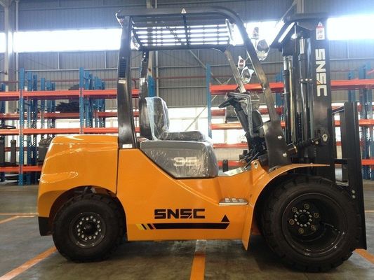 Bakır Radyatör Isuzu Motor Forklift 3.5t Diesel Forklifter Normal Yanış için