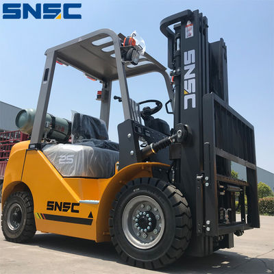 Ağır Forklift 2.5 ton 5000 pound Lp Gaz Forklift Nissan Motoru ile LPG Petrol Forklift