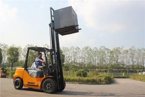 3000kg Karşı Denge Dizel Çatal Kamyon Tüm LED Işık ve Hidrolik Transmisi