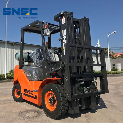 LP Gaz Motoru Propan LPG 2.5 Ton Forklift Gazı Fayda Yük Merkezi 500mm