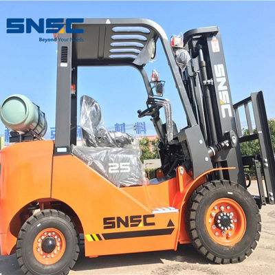 LP Gaz Motoru Propan LPG 2.5 Ton Forklift Gazı Fayda Yük Merkezi 500mm