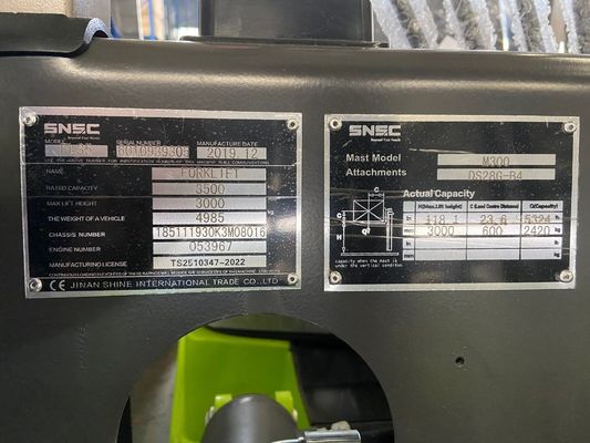 1070*125*50mm çatal boyutu ve 2090mm üst koruma yüksekliği olan depo çatal taşıyıcı makinesi