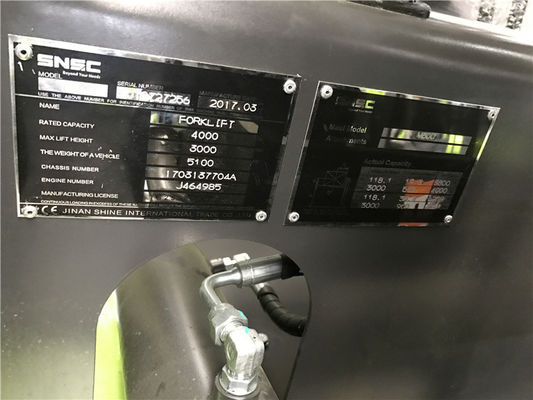 Yüksek kaldırma performansı 2.5T dizel forklift 5000mm kaldırma yüksekliği ve özelleştirme