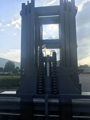 Yükselticiler 10 ton Çatal yük dizel ağır yük inşaat için Yükselticiler yüksekliği 3000-6000mm