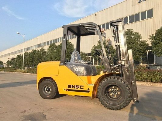 Çift Ön Lastik Dizel 4 Tonluk 500 mm'lik Yük Merkezi ve Yüksek Yük Kapasitesi