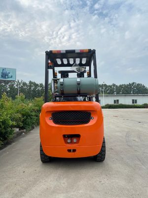 1T 5T Yük kapasitesi Düzenlenebilir kabin konumu 3 tonluk benzinli Lpg ile çalışan çatal kaldırıcı