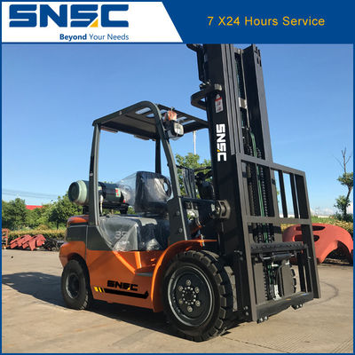 3.5t 35 montacargas de propano con motor Isuzu / Mitsubishi y ubicación ajustable de la cabina