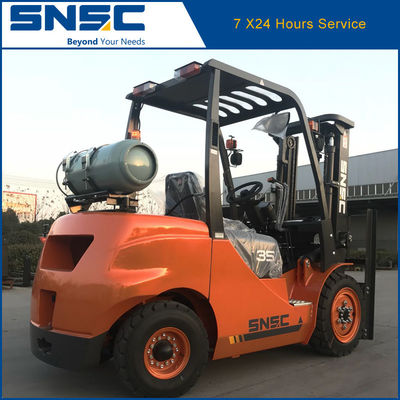 3.5 ton 35 Isuzu / Mitsubishi motoru ve ayarlanabilir kabin konumu ile propan çatal kaldırıcı