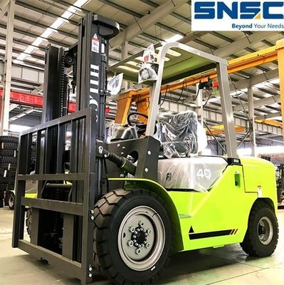 500 mm Yük Merkezi Isuzu Motor Fd40 dizel motorlu kaldırıcı uyarı ışığı konfigürasyonu ile