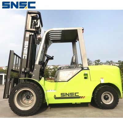 3-7m kaldırma yüksekliği Snsc Forklift 4tn Xinchai / Japonya Isuzu Motoru ile çalıştırılır