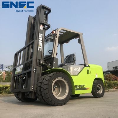 3-7m kaldırma yüksekliği Snsc Forklift 4tn Xinchai / Japonya Isuzu Motoru ile çalıştırılır