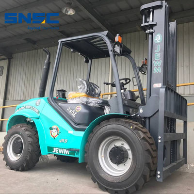 3.5ton 4X2 4WD carretilla elevadora de terreno áspero / camión elevador de terreno áspero