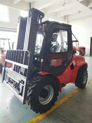 3.5ton 4X2 4WD carretilla elevadora de terreno áspero / camión elevador de terreno áspero
