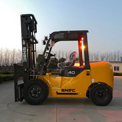 Fd40 4 tonluk dizel çatal yükleyici konteyner çatal yükleyici makinesi yukarı koruma yüksekliği 2350mm