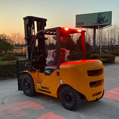 Fd40 4 tonluk dizel çatal yükleyici konteyner çatal yükleyici makinesi yukarı koruma yüksekliği 2350mm