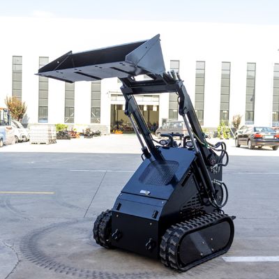 Hidrolik kontrol sistemi ve çok yönlülüğü ile 2800kg kapasiteli Mini Kaydırma Yönlendirme yükleyicisi