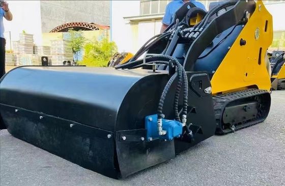 1330 kg Makine Ağırlığı Mini İzlenmiş Kaydırma-Stere Yükleyici Güçlü ve Kompakt