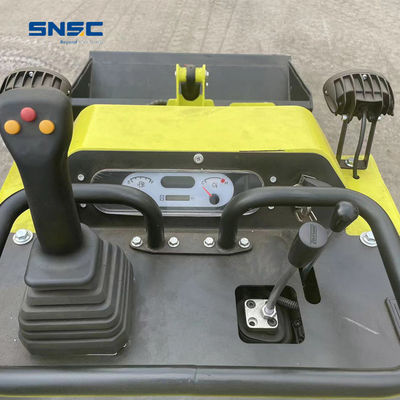 Video Teknik Destek EPA Pekins Motoru ve 0.2cbm Kapasitesi ile Mini Skid Loader