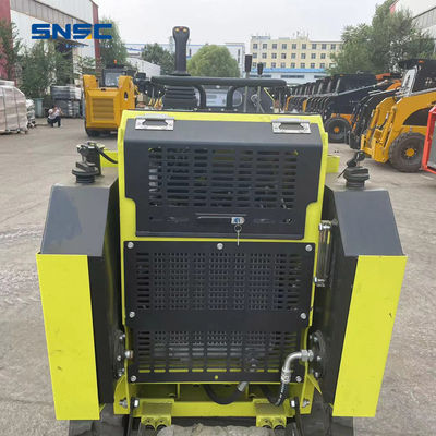 Video Teknik Destek EPA Pekins Motoru ve 0.2cbm Kapasitesi ile Mini Skid Loader