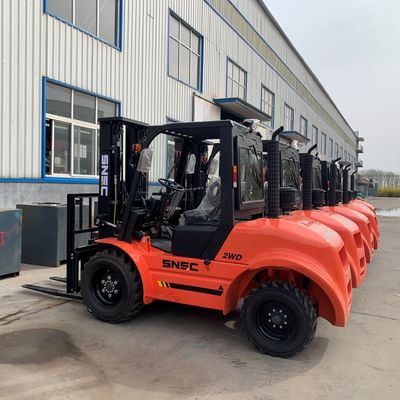 FD35 3.5ton Side Shifter Rough Terrain Forklift Componente de motor japonés y caja de cambios central