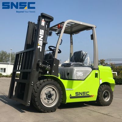 YUNNEI Motor de 3,5 toneladas de cambio lateral carretilla elevadora de terreno accidentado para tareas pesadas 0.1 cbm cubo