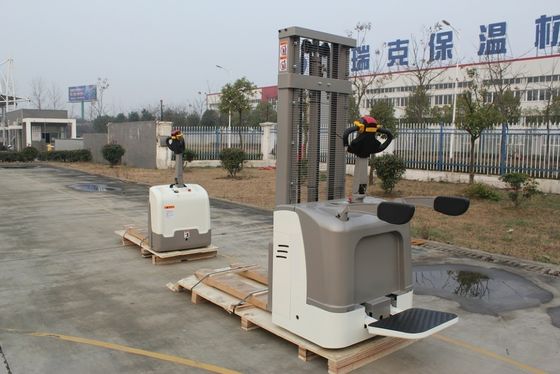 Min. Yükseltme Yüksekliği 145mm Depo İşlemleri İçin Tam Elektrikli Palet Yükleyici Çatal