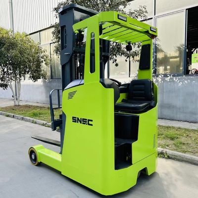 ارتفاع رفع مرتفع 12m 2 طن الوصول إلى الشاحنة مع عرض الشوكة 122mm محرك AC مدعوم