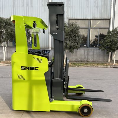 ارتفاع رفع مرتفع 12m 2 طن الوصول إلى الشاحنة مع عرض الشوكة 122mm محرك AC مدعوم