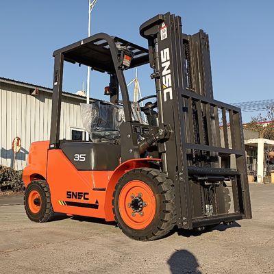 Japon motoru ve yan değiştiricisi olan FD35 3,5 ton ağır arazi forklift