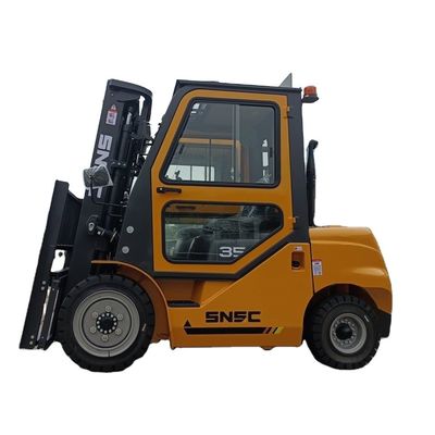 3.5 tonluk üç direkli dizel forklift off-road 4x4 engebeli arazi forklift enerji madenciliği